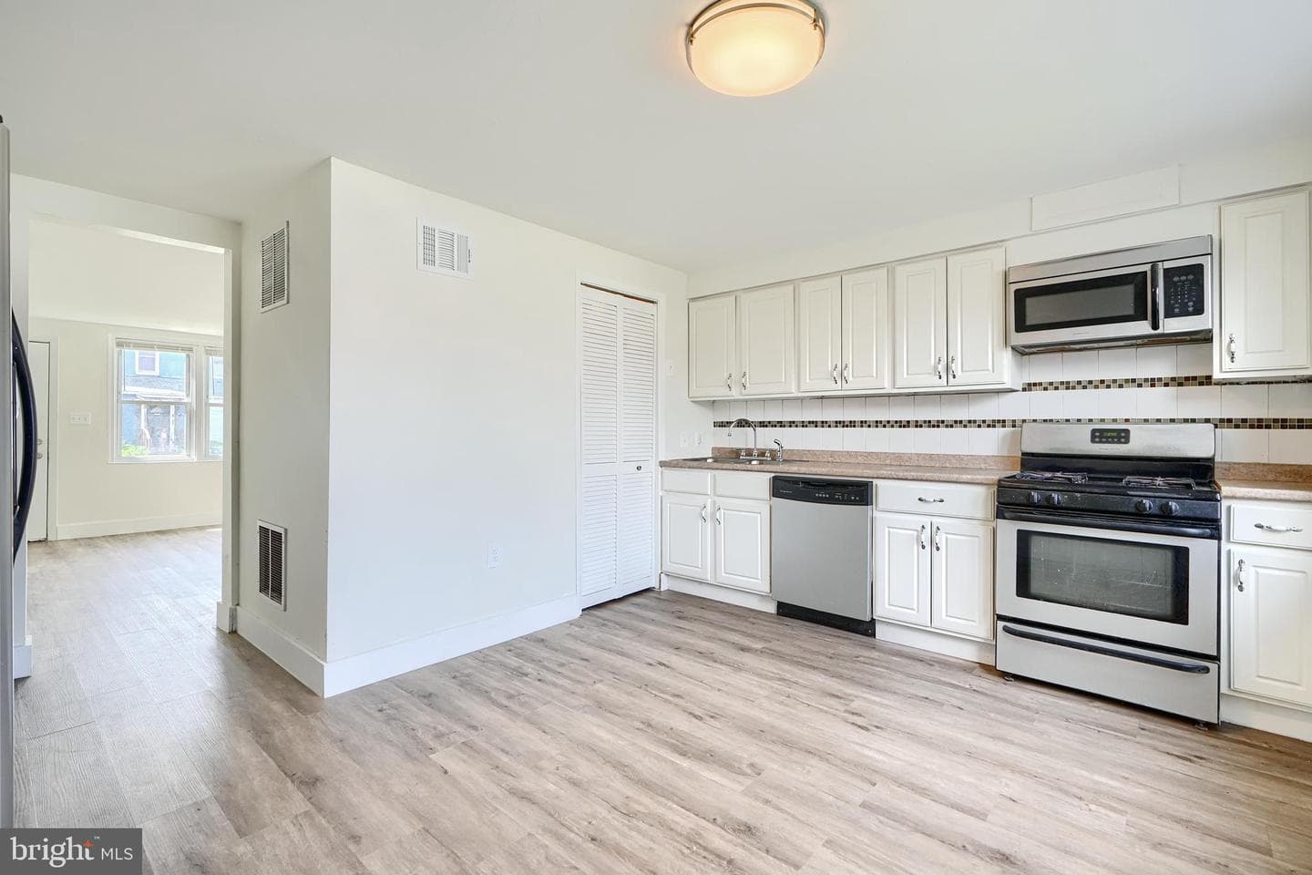 2809 Hollins Ferry Road photo 10