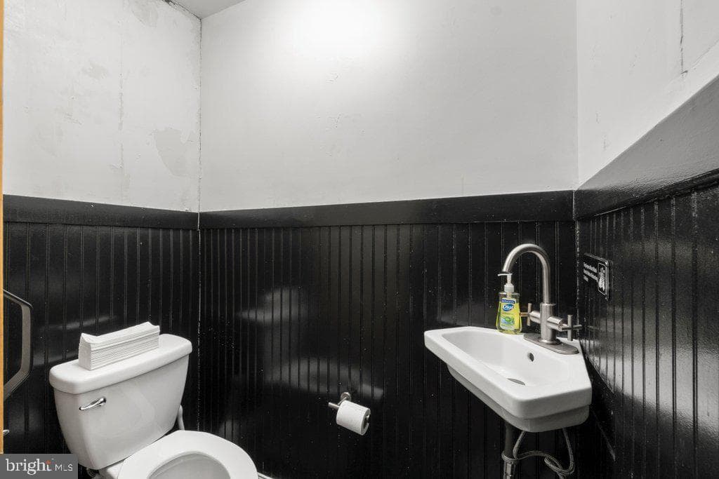 2501 Madison Avenue photo 15