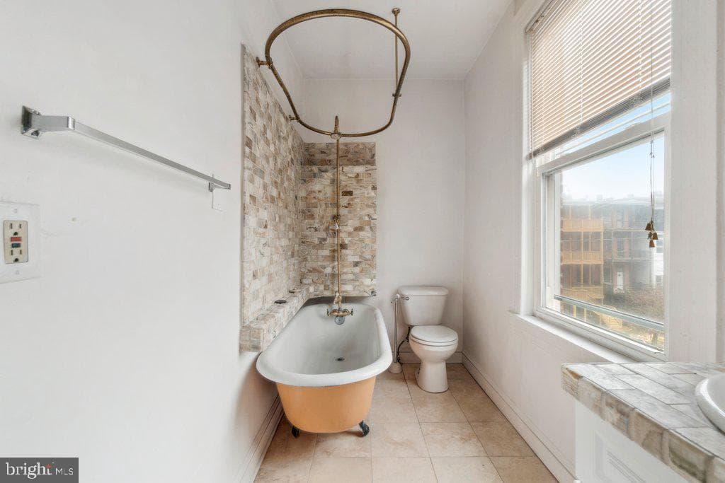 2501 Madison Avenue photo 45