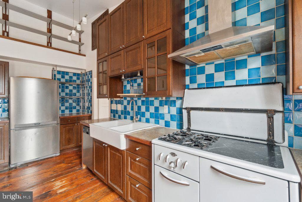 2501 Madison Avenue photo 47