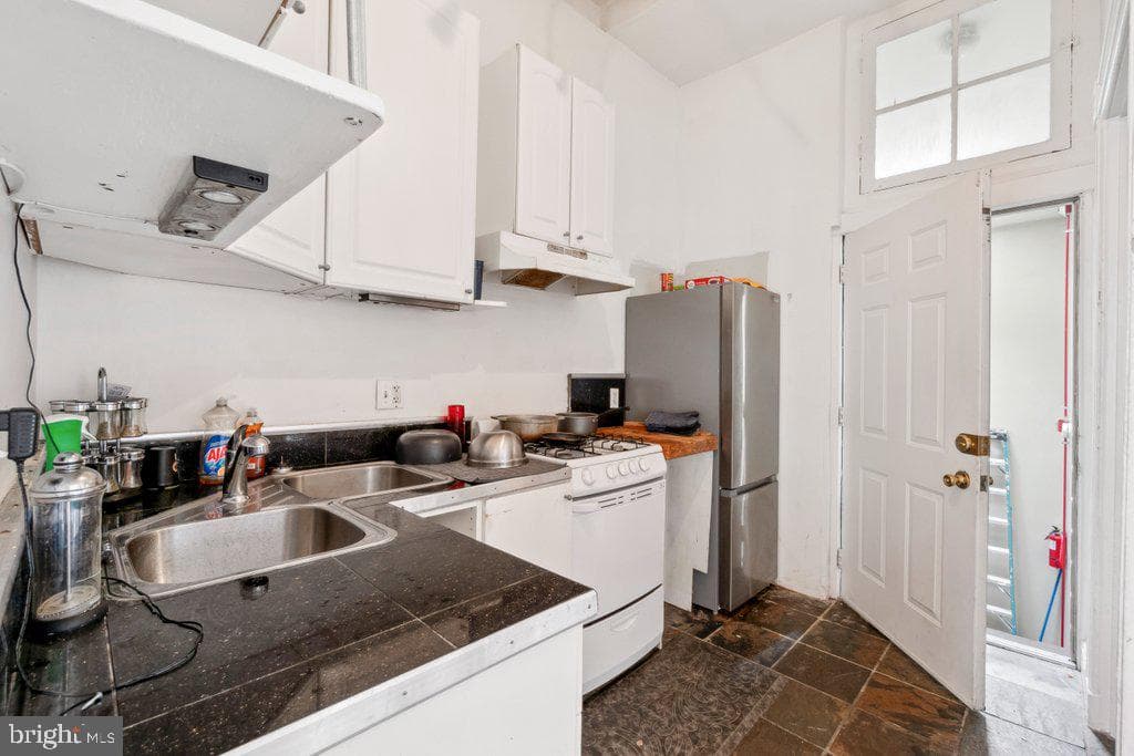 2501 Madison Avenue photo 49