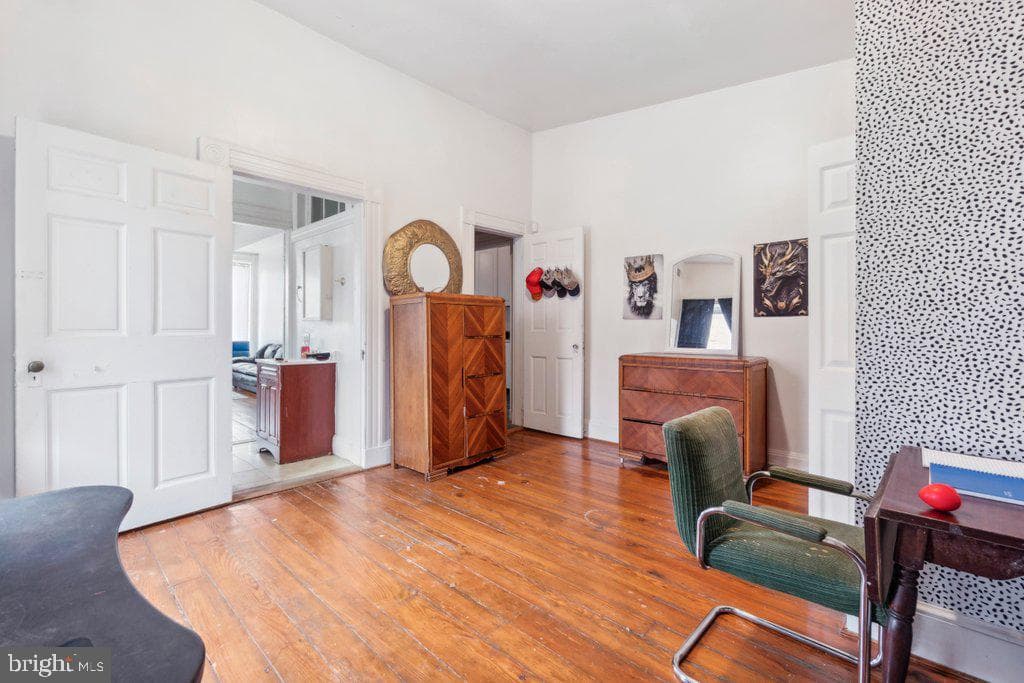 2501 Madison Avenue photo 57