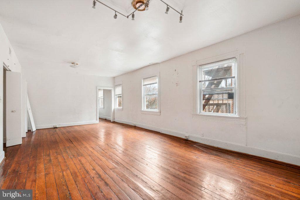 2501 Madison Avenue photo 58