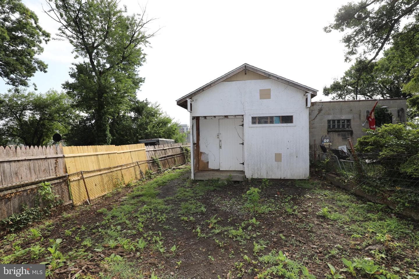 1033 Pine Heights Avenue photo 14