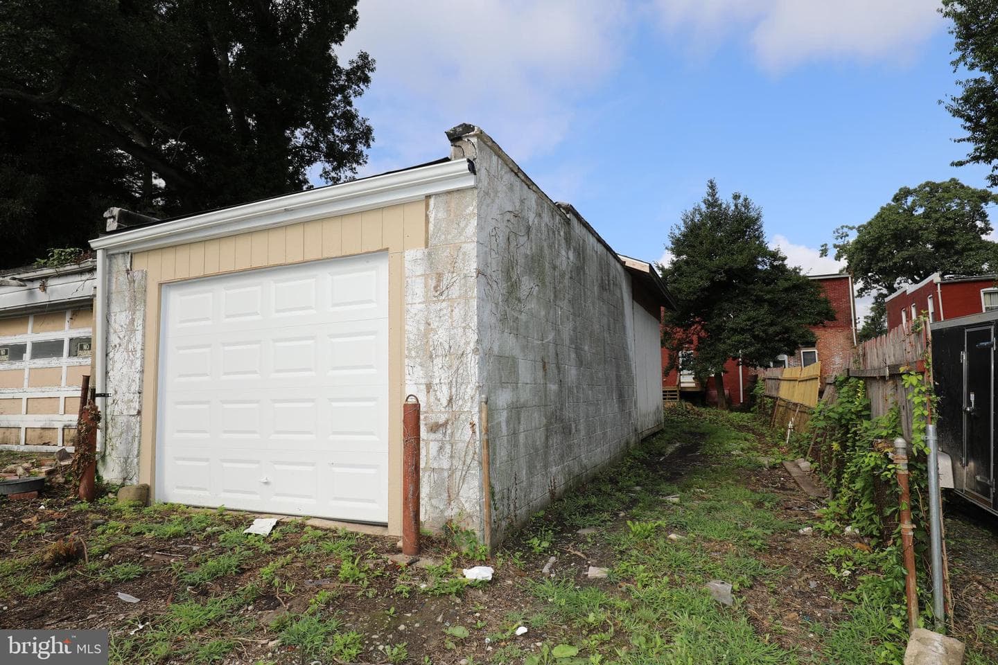 1033 Pine Heights Avenue photo 15