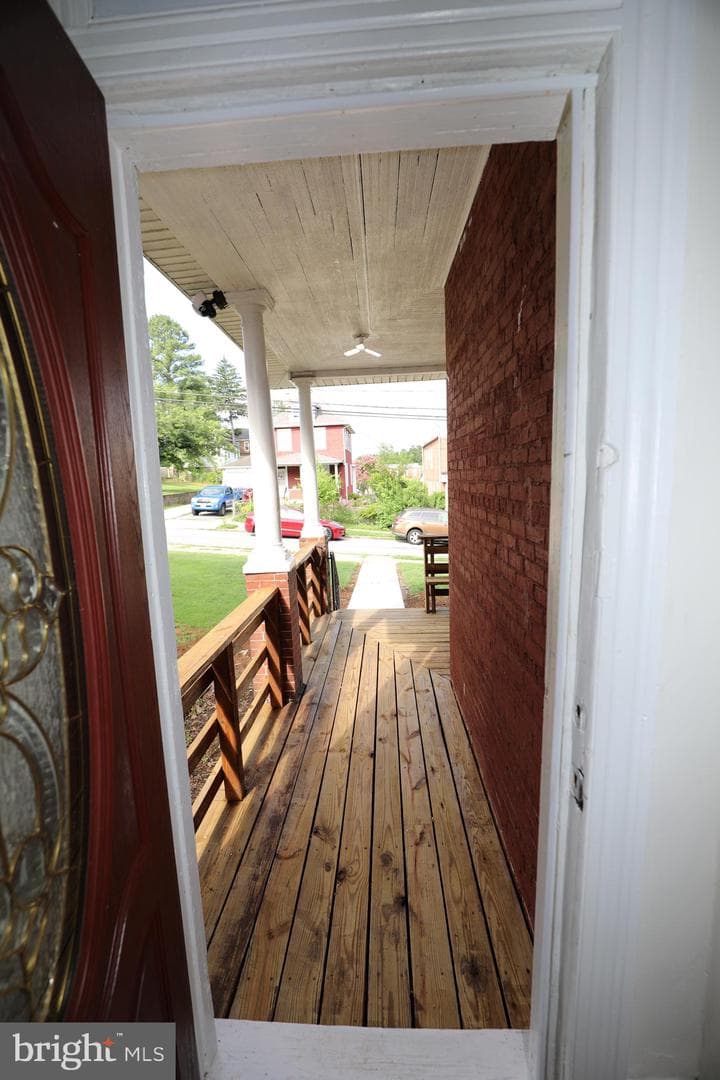 1033 Pine Heights Avenue photo 27