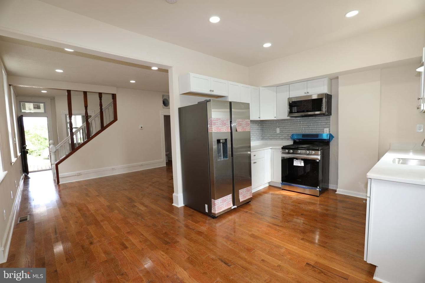 1033 Pine Heights Avenue photo 33