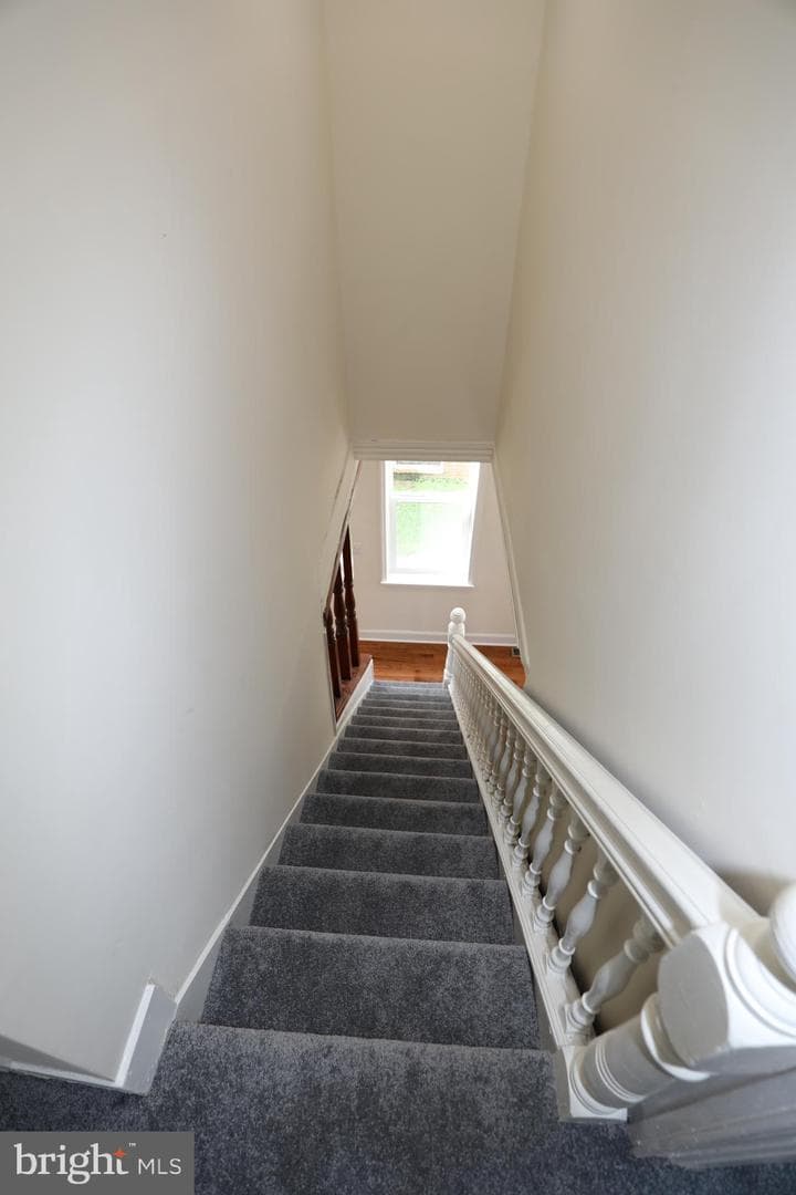 1033 Pine Heights Avenue photo 37
