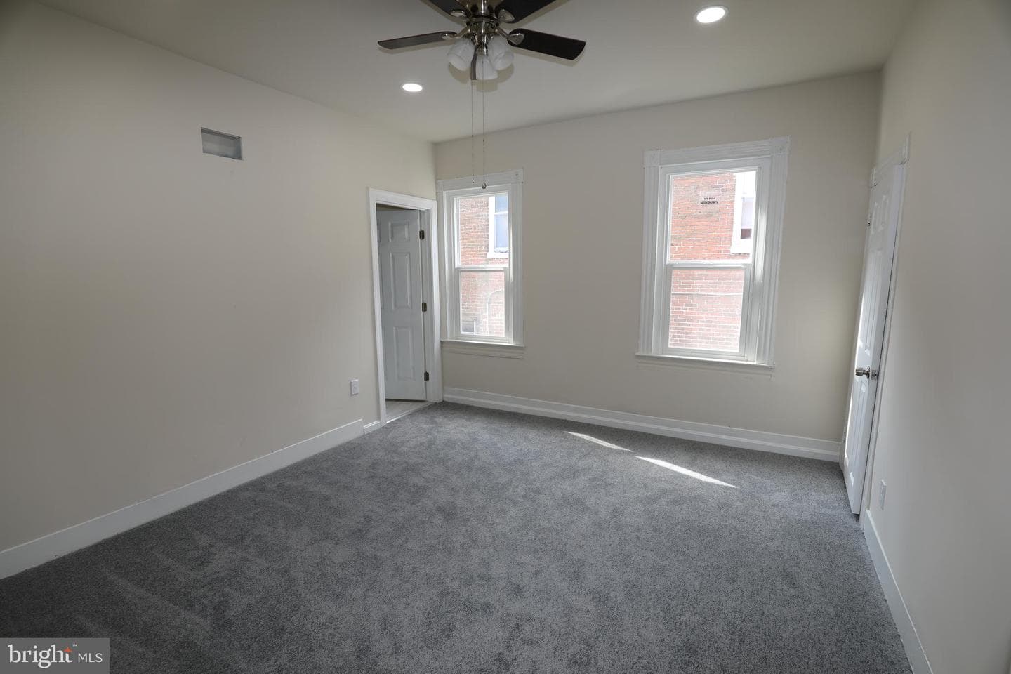 1033 Pine Heights Avenue photo 42