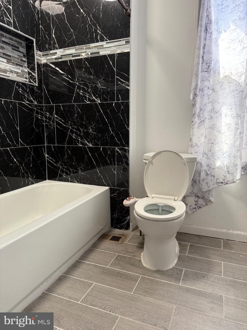 2105 Barclay Street photo 13
