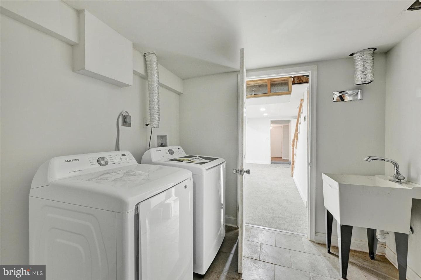 2400 W Lafayette Avenue photo 27