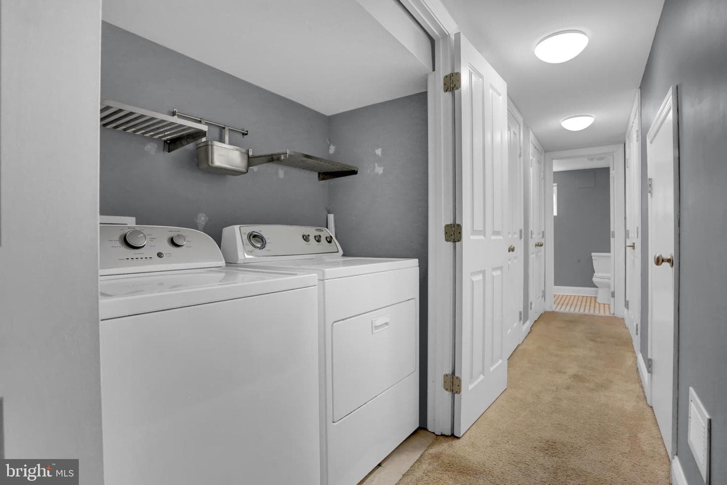1115 Sargeant Street photo 23