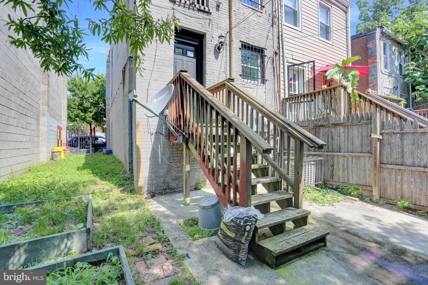 1115 Sargeant Street photo 28