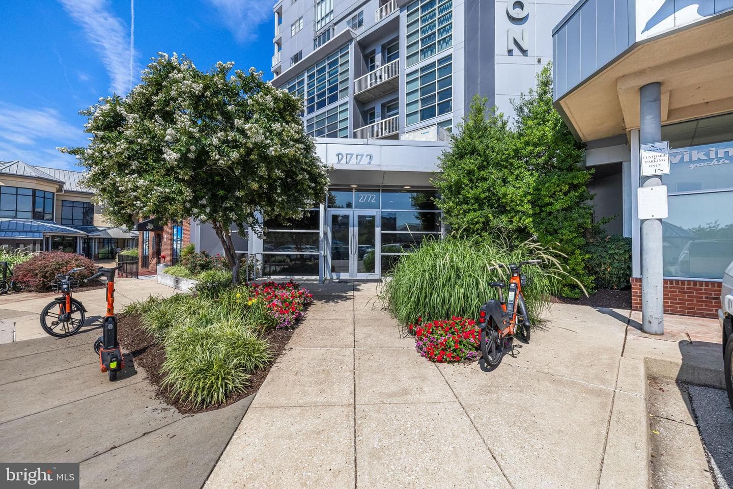 2772 Lighthouse Point E #209 photo 2
