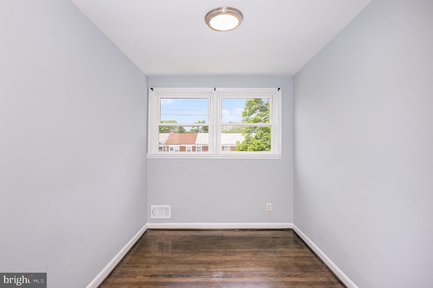 4113 Townsend Avenue photo 13