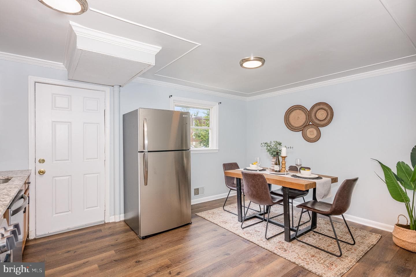 4113 Townsend Avenue photo 4