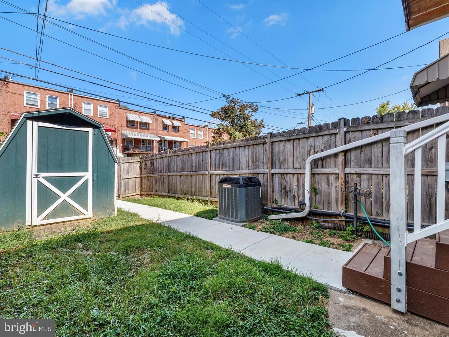 730 Yale Avenue photo 31