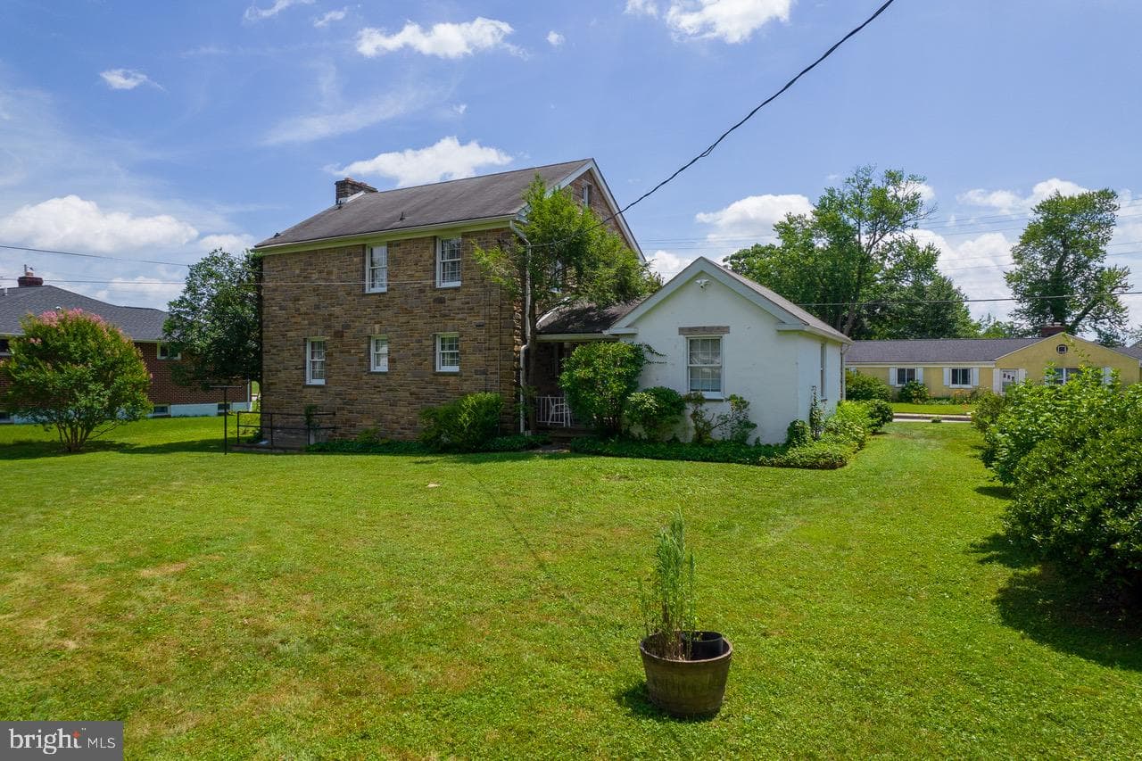 7110 Old Harford Road photo 34