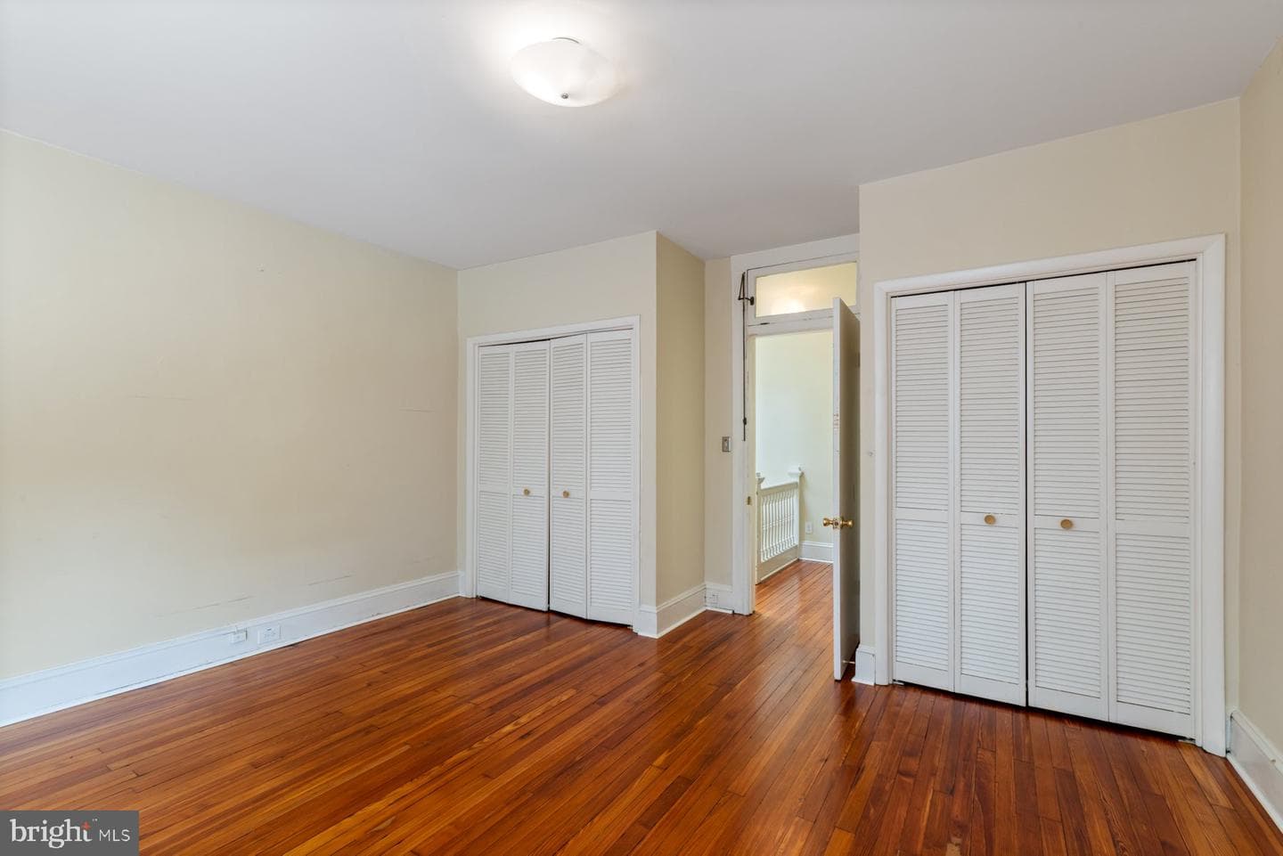 316 E 33rd Street photo 12