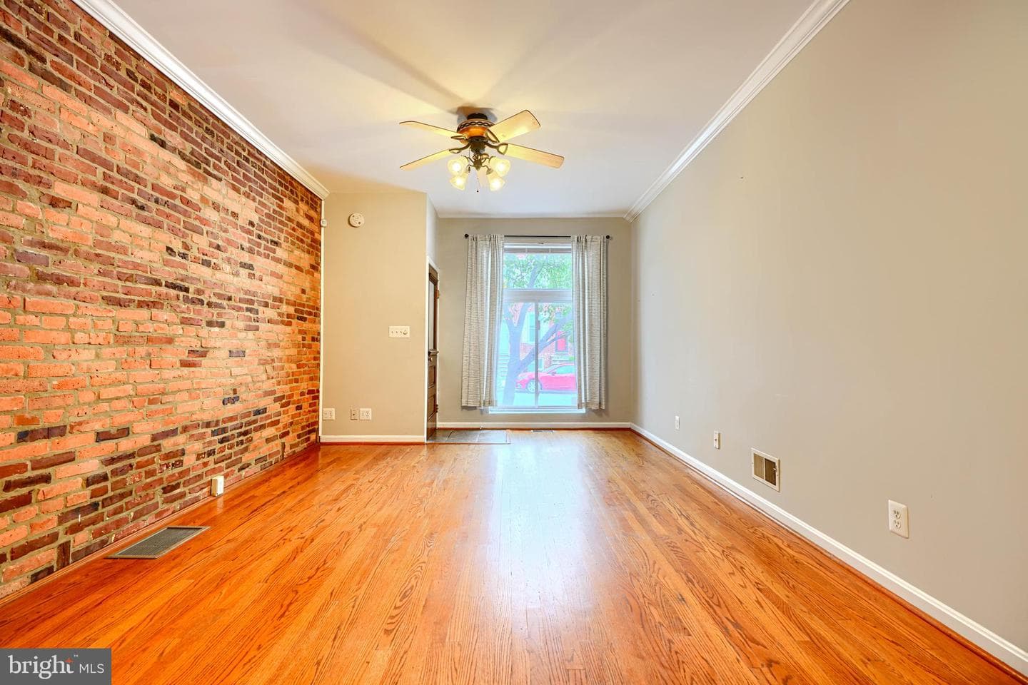 3315 Hudson Street photo 5