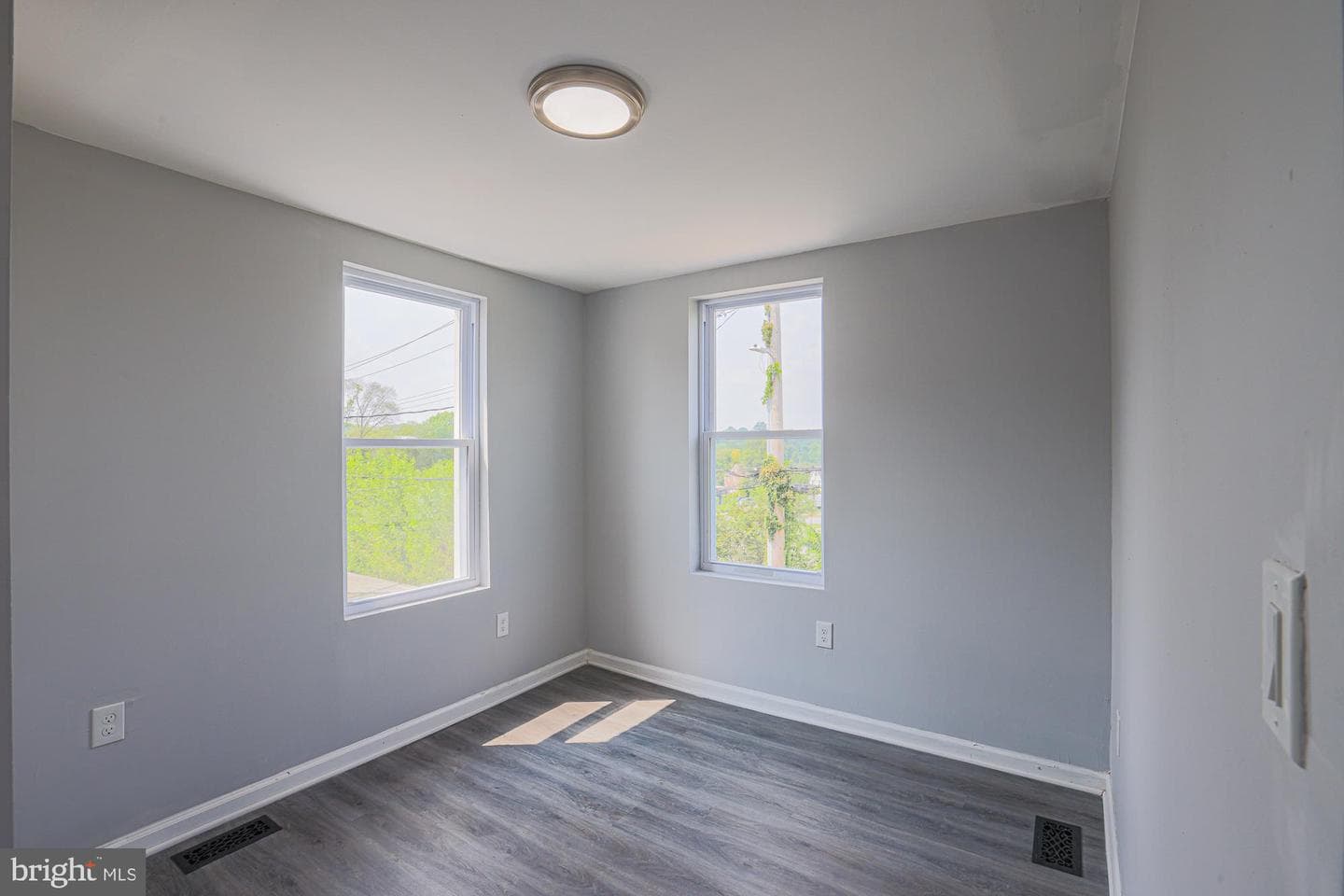 3300 Elmley Avenue photo 37