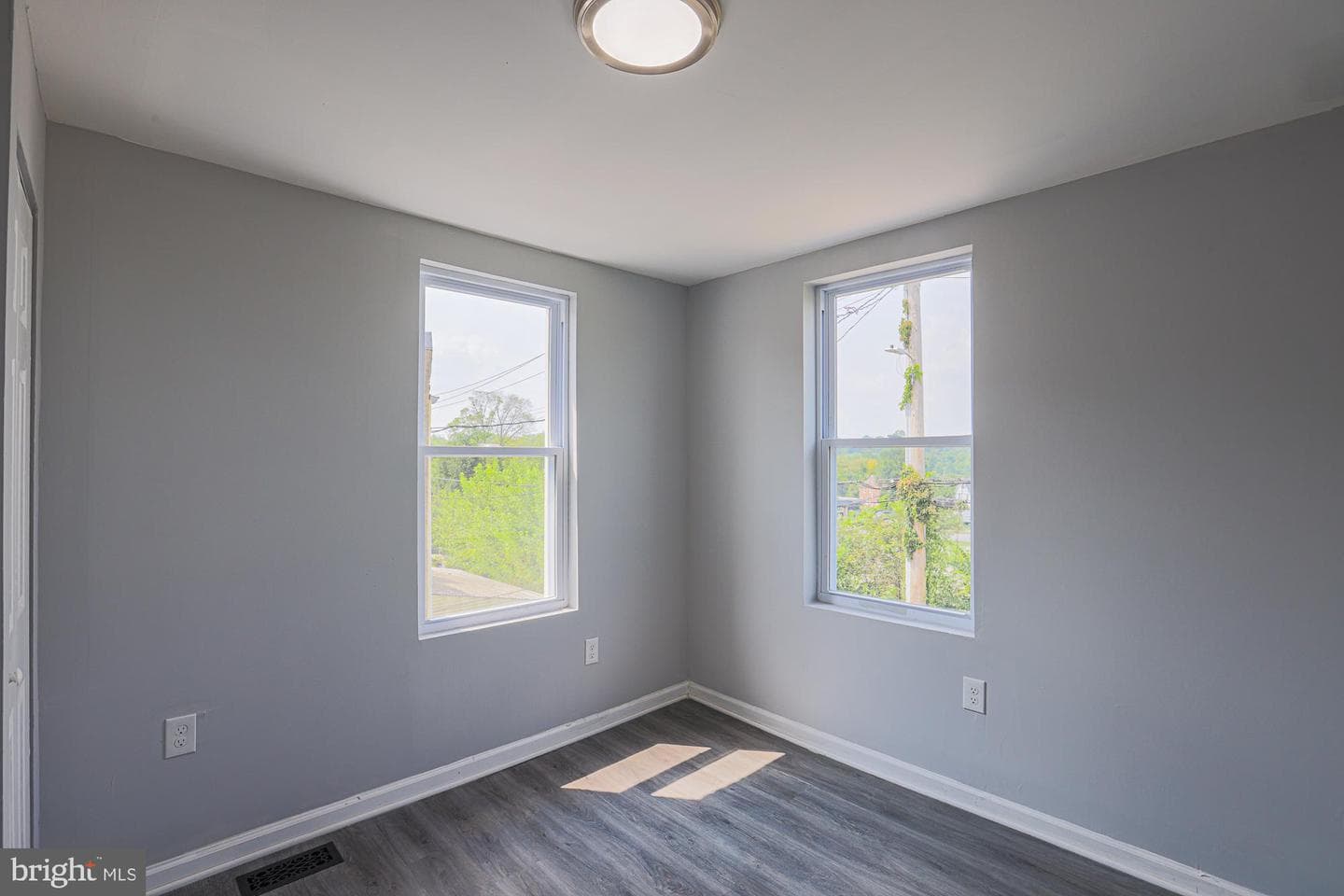 3300 Elmley Avenue photo 38