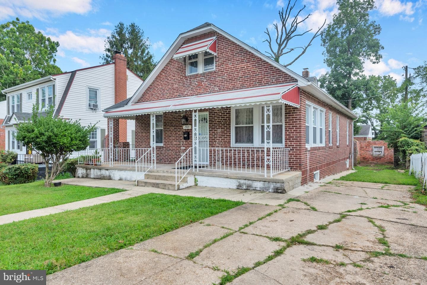 2505 Oakley Avenue photo 3