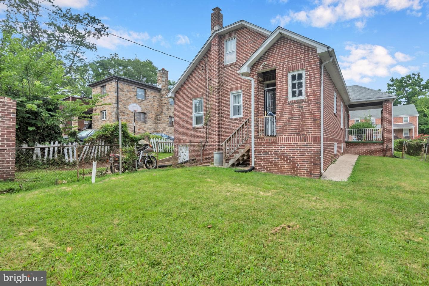 2505 Oakley Avenue photo 35