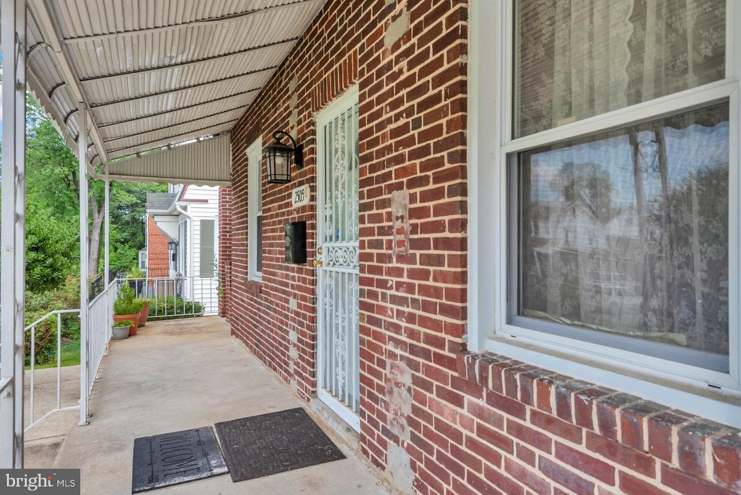 2505 Oakley Avenue photo 4