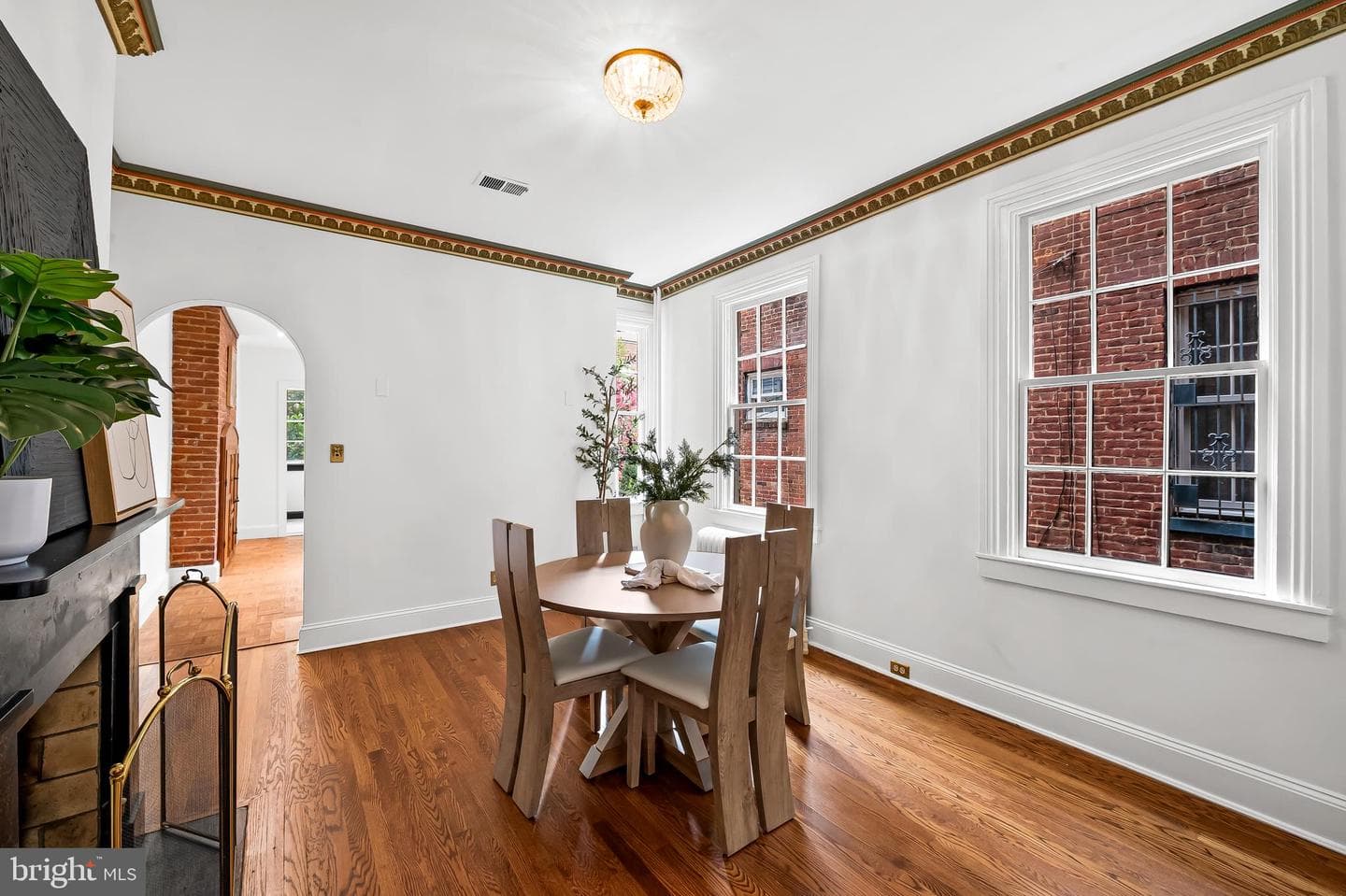 1431 Park Avenue photo 17