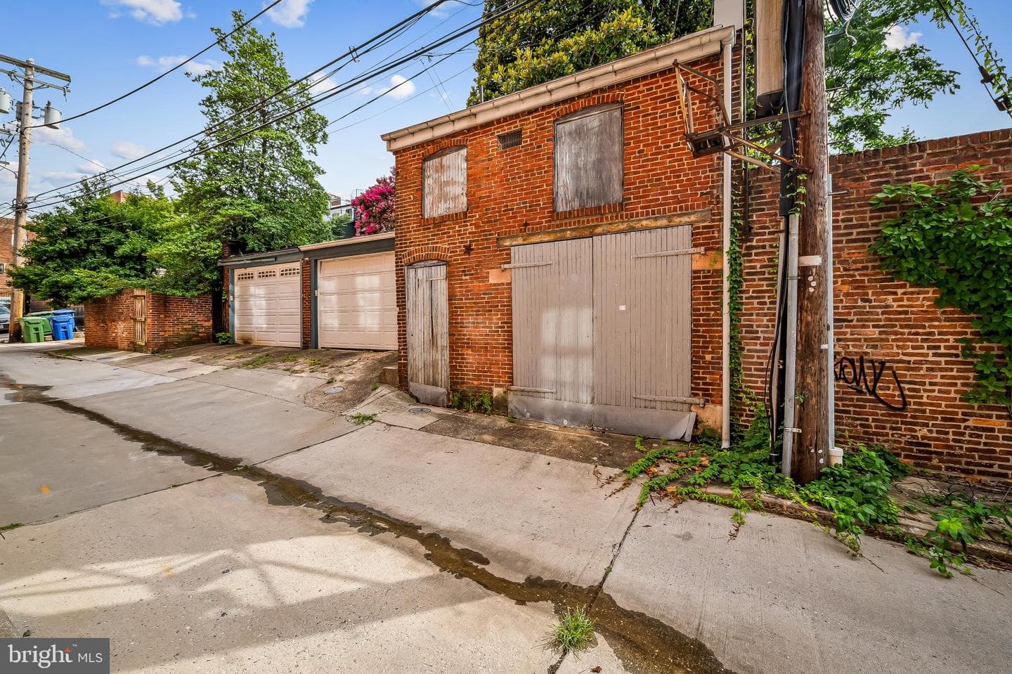 1431 Park Avenue photo 2