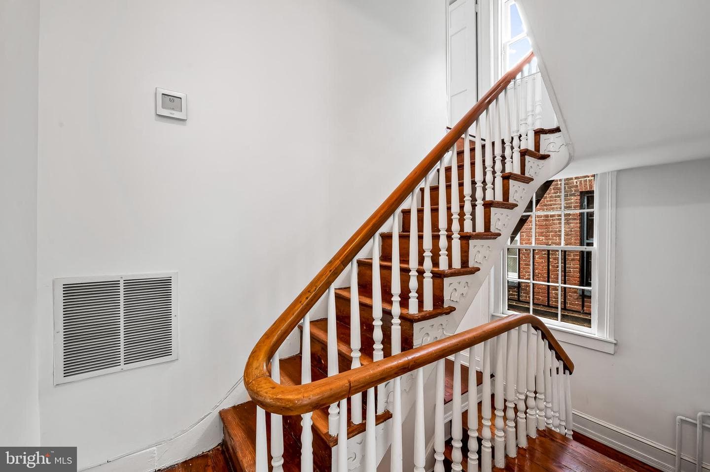 1431 Park Avenue photo 25