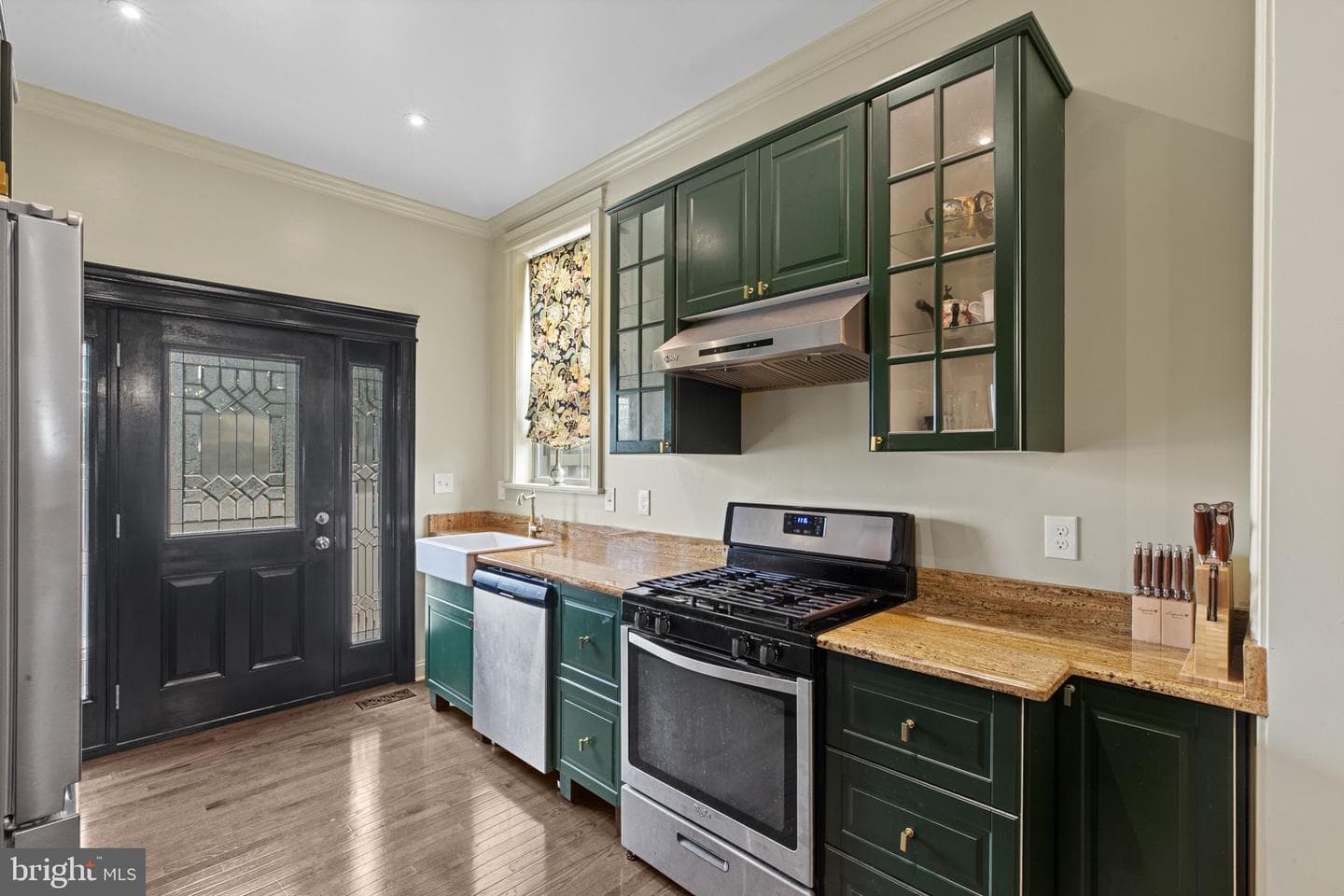 420 E Biddle Street photo 13