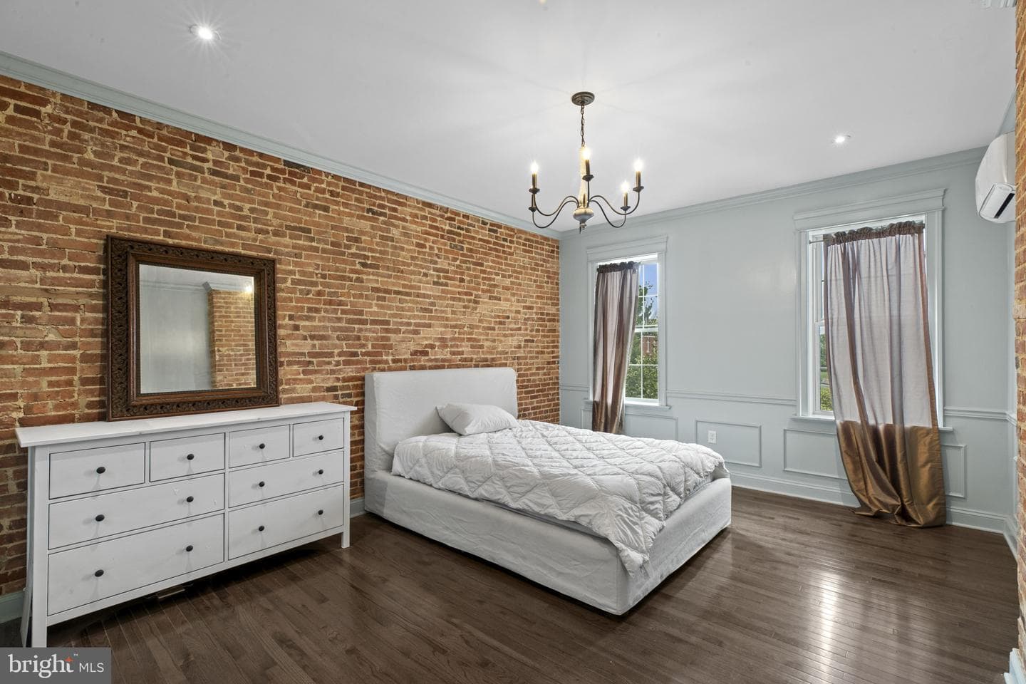 420 E Biddle Street photo 32