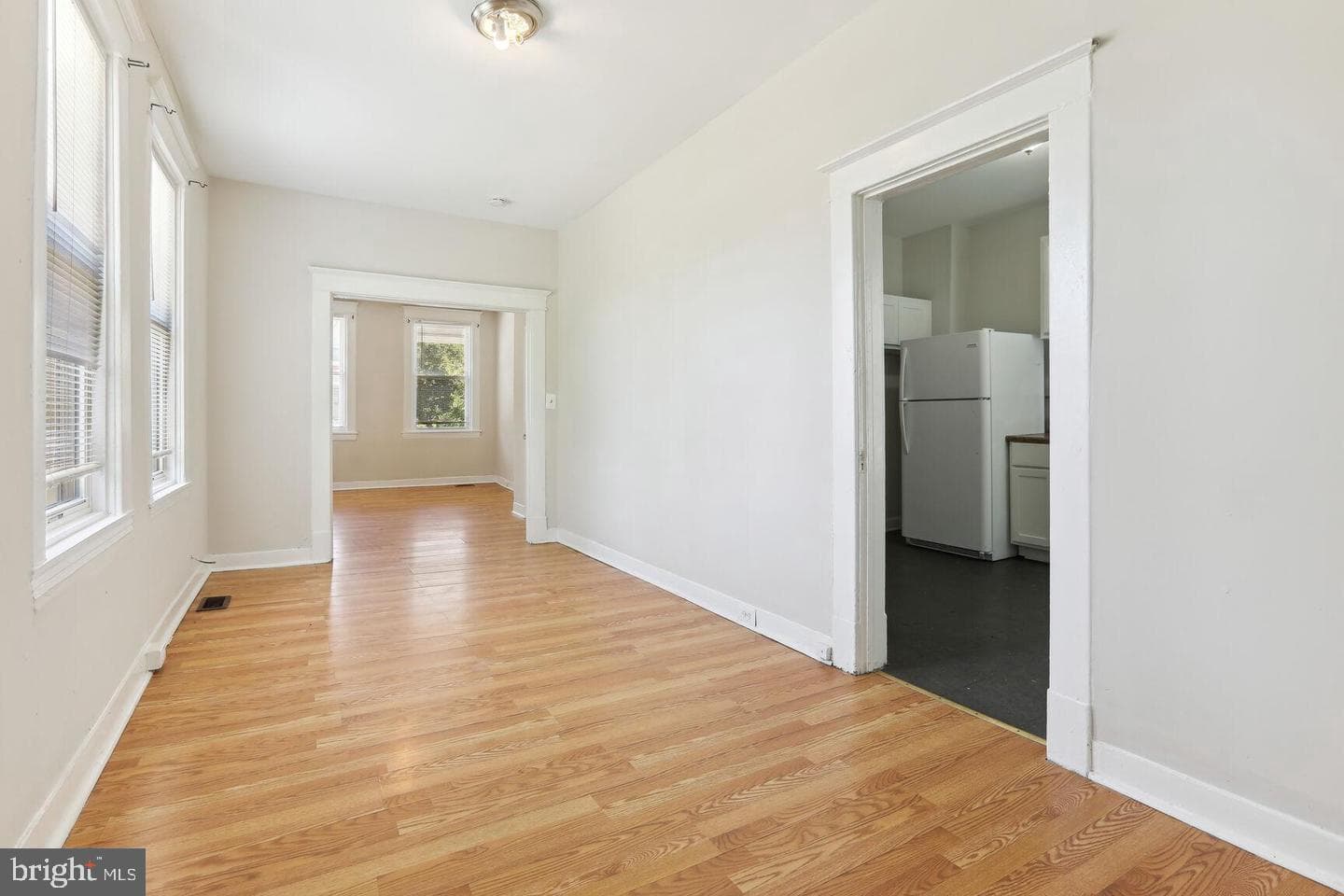 4408 Towanda Avenue photo 10