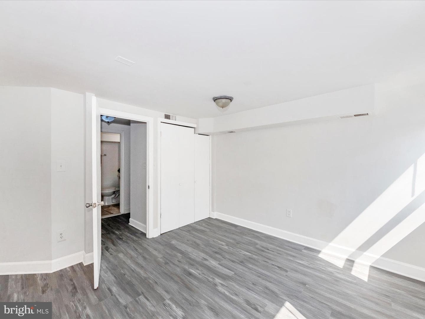 508 Wyeth Street photo 35