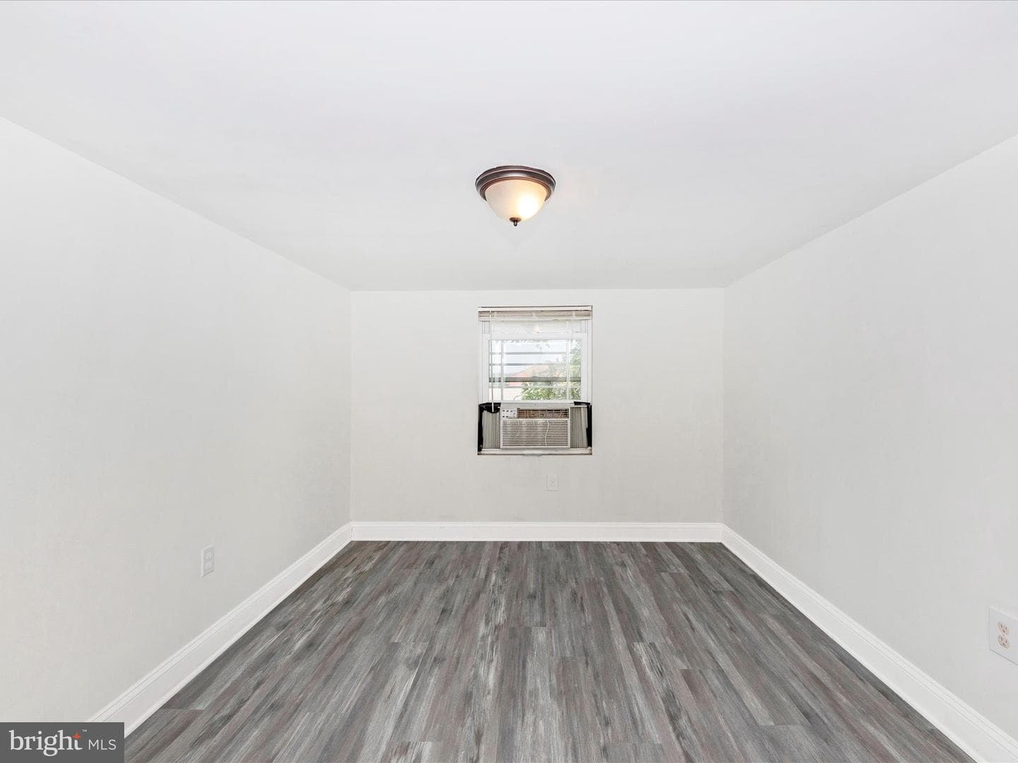 508 Wyeth Street photo 40
