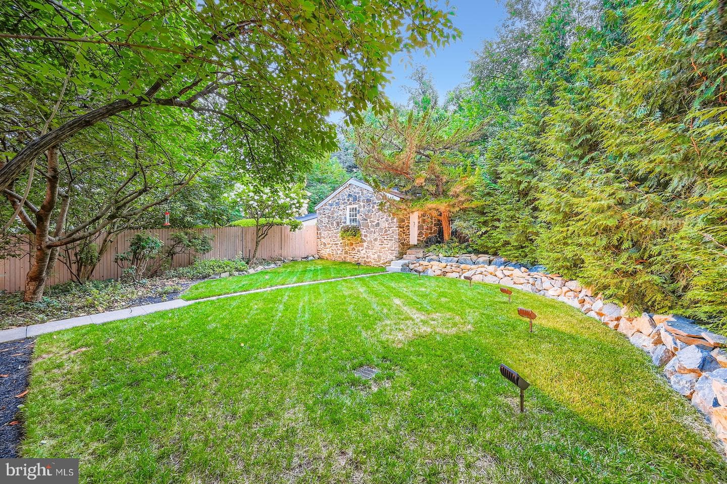 2436 Pickwick Road photo 49