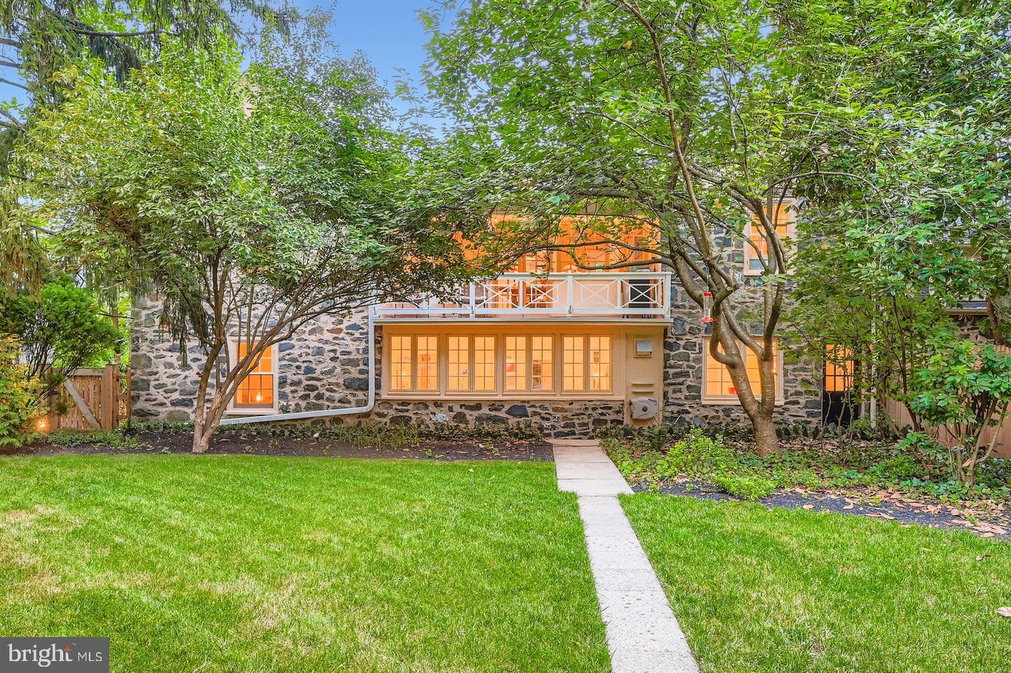 2436 Pickwick Road photo 52