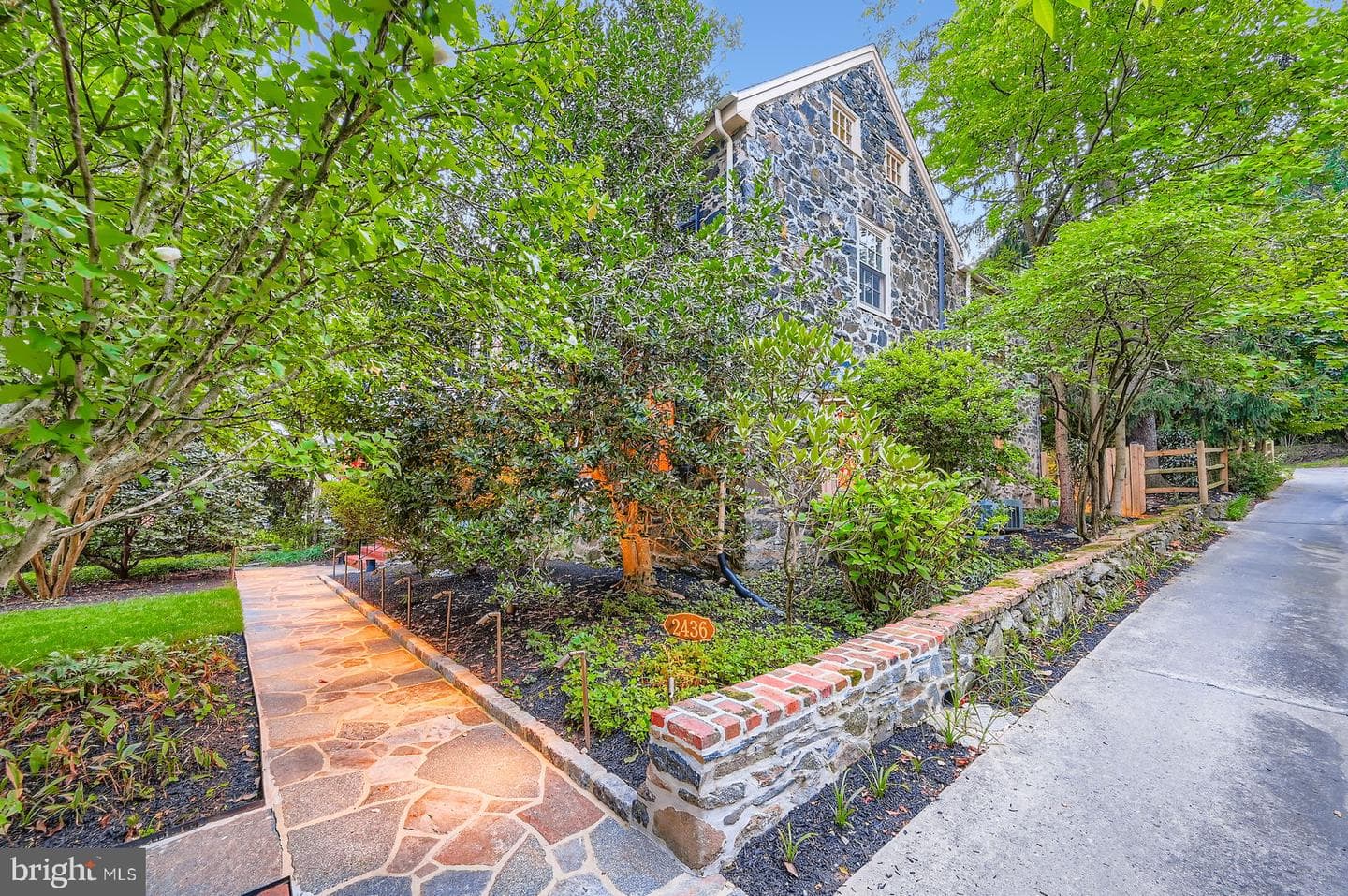 2436 Pickwick Road photo 54