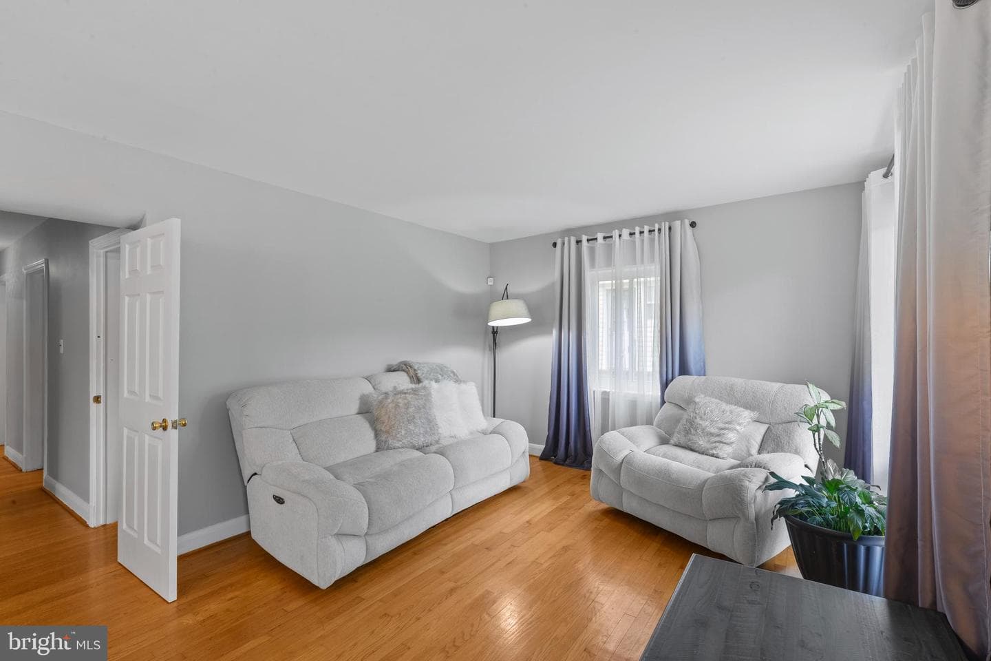 2705 Glen Avenue photo 4