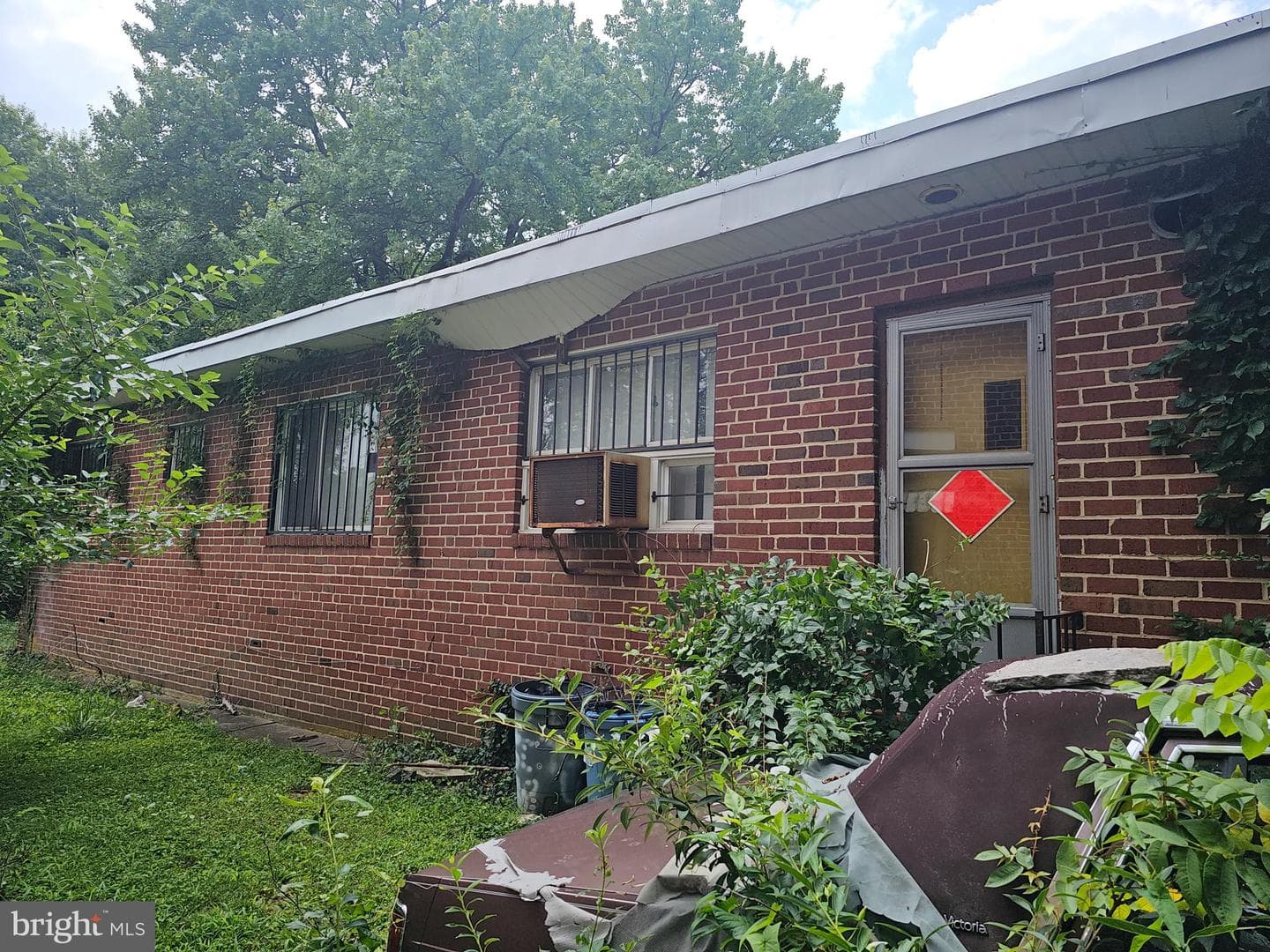 4003 Glen Avenue photo 2
