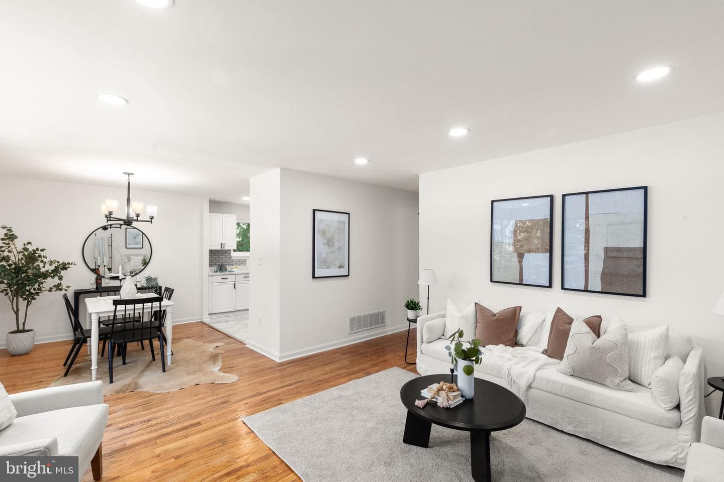 5807 Pimlico Road photo 2
