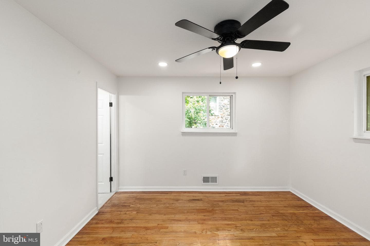 5807 Pimlico Road photo 24
