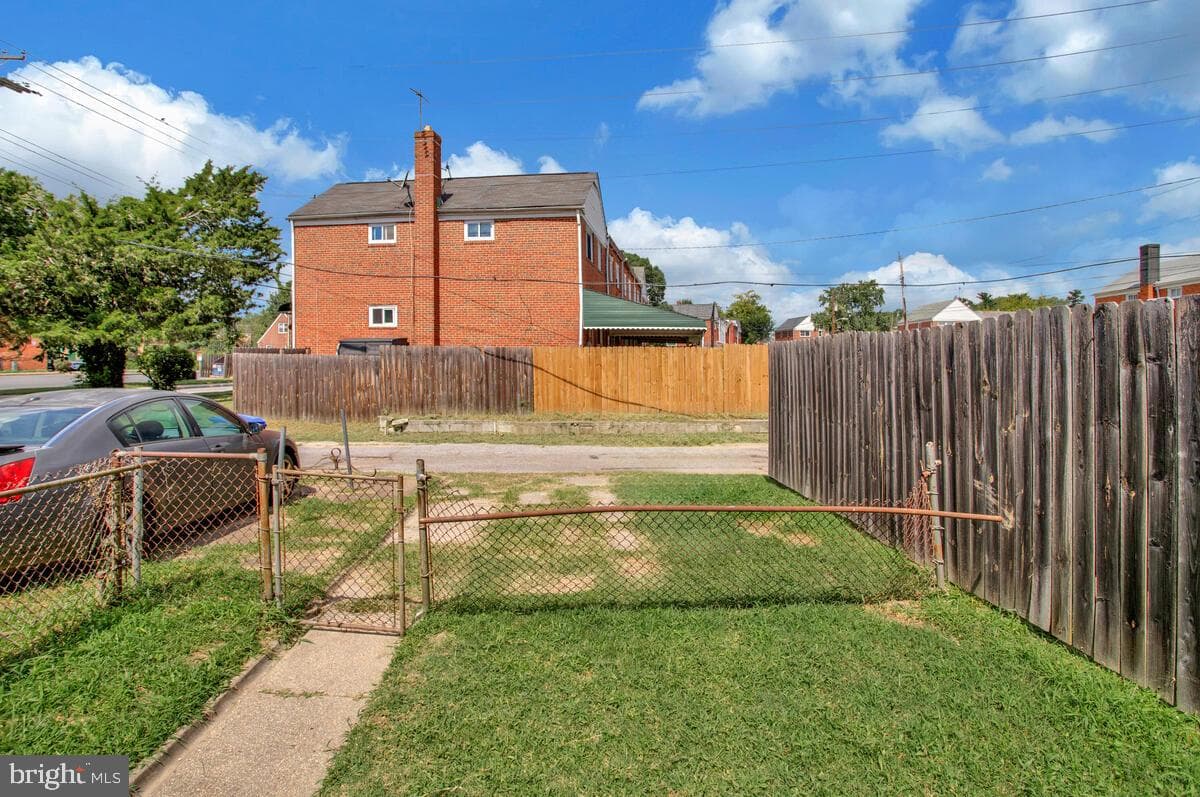 4802 Bowland Avenue photo 35