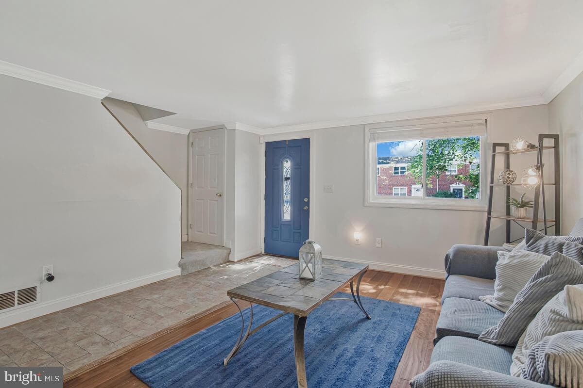 4802 Bowland Avenue photo 8
