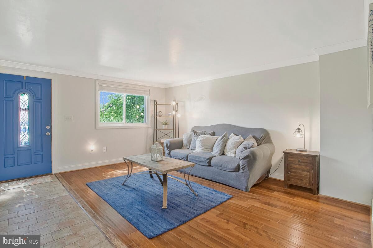 4802 Bowland Avenue photo 9