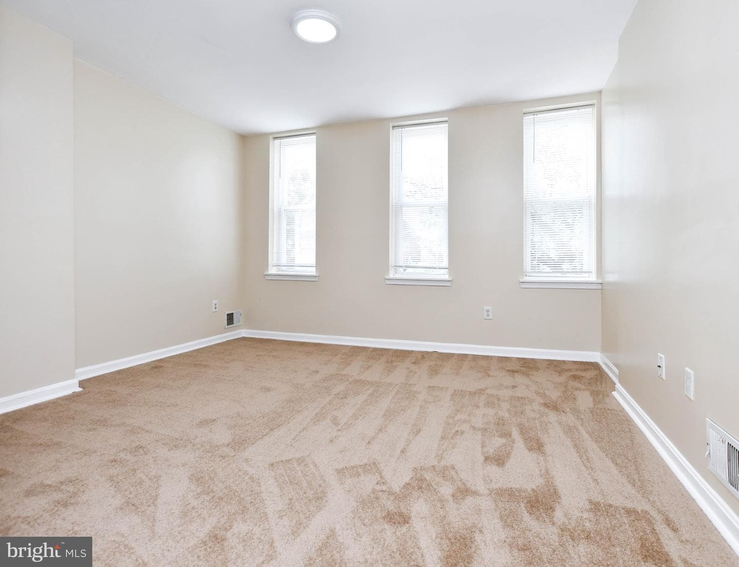 1640 Ashland Avenue photo 7