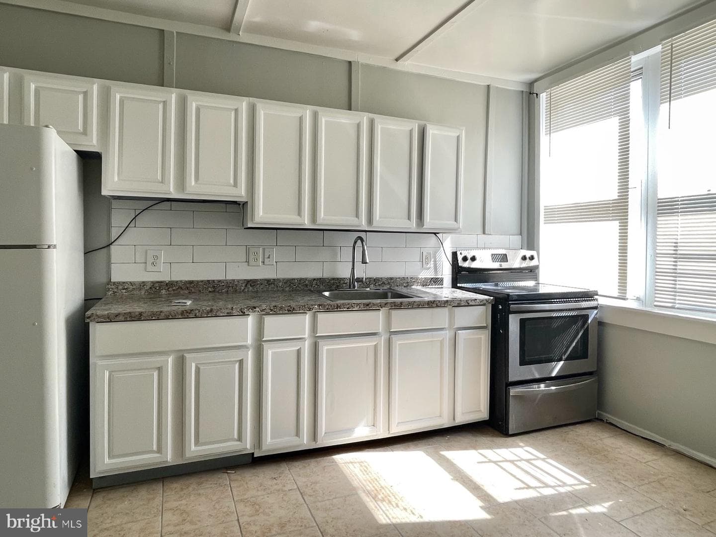 15 Kresson Street N photo 1