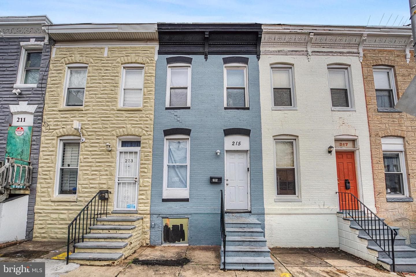 215 Calhoun S photo 15